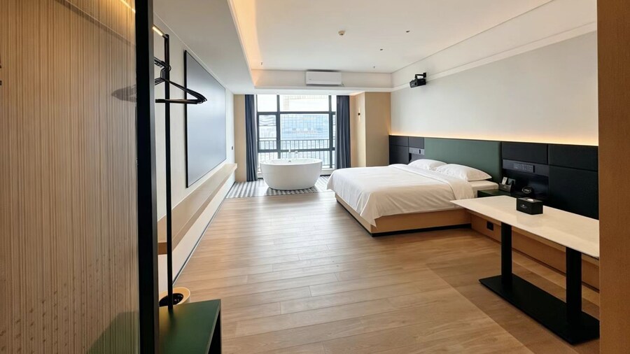 Baogeli Landmark Sky Hotel