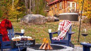 Property grounds - Private Nature Retreat – Quiet, Cozy, and Unplugged in Bethel, Maine (Bethel)