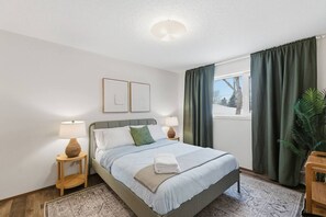5 bedrooms, iron/ironing board, travel cot, free WiFi
