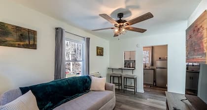 Cute Cozy Cottage by the Pipestream Creek and Close to Pipestream State Park in West Virginia