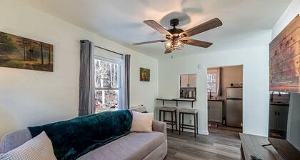 Cute Cozy Cottage by the Pipestream Creek and Close to Pipestream State Park in West Virginia