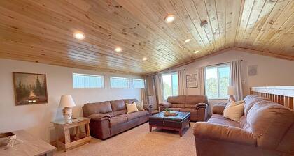 Cozy Cottage with Fire Pit and BBQ Nestled in the Cedar Trees in Blanding, Utah