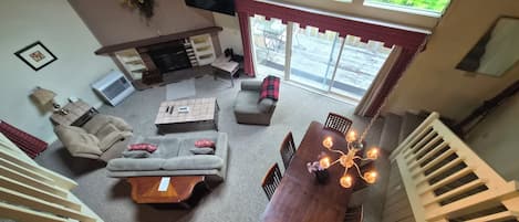 Smart TV, DVD player, stereo