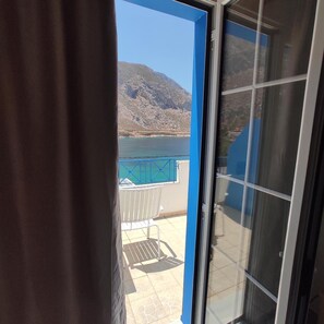 Interior - Studio '1' with Sea View and Private Balcony (Arginonta)