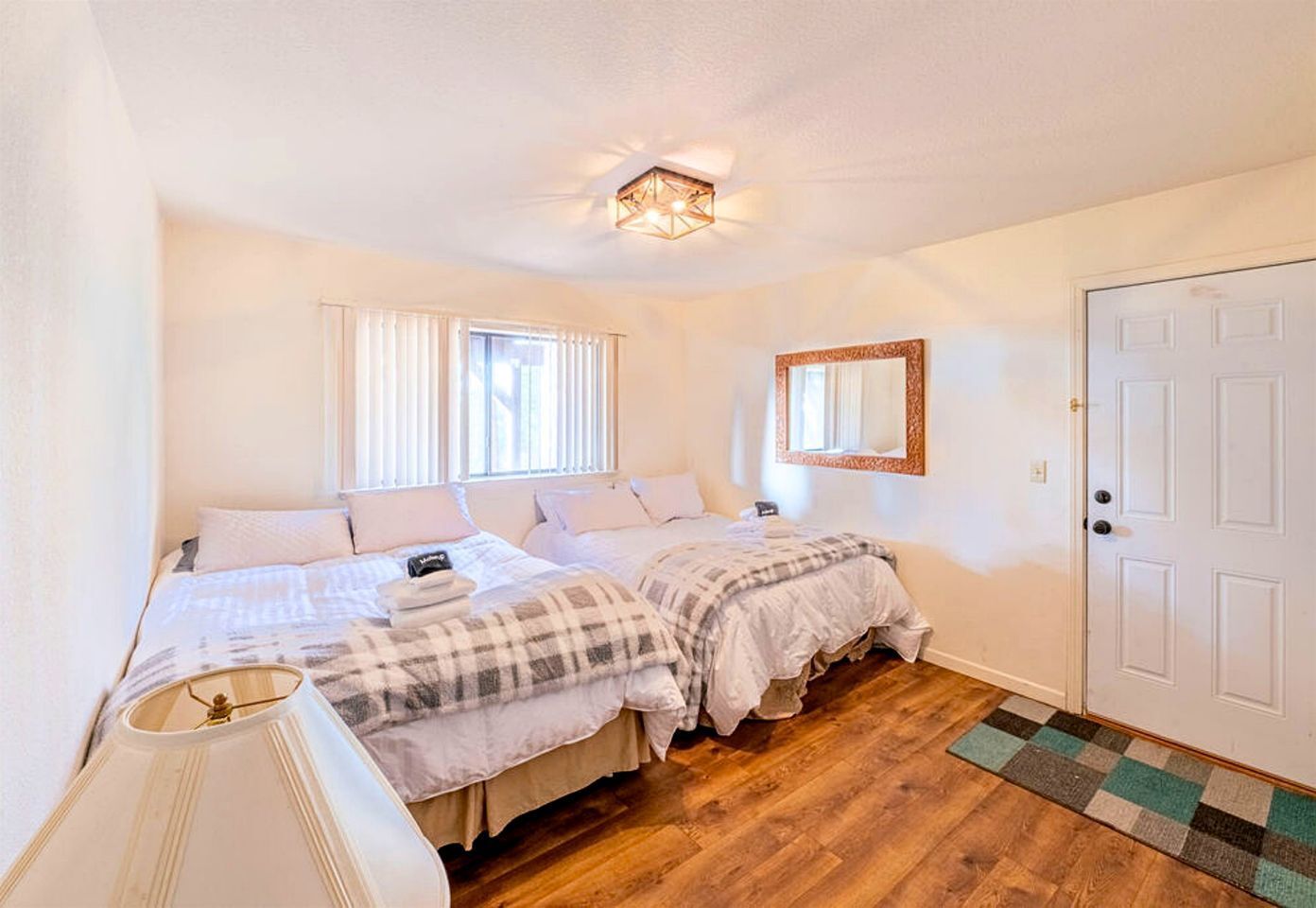 3 bedrooms, desk, iron/ironing board, WiFi