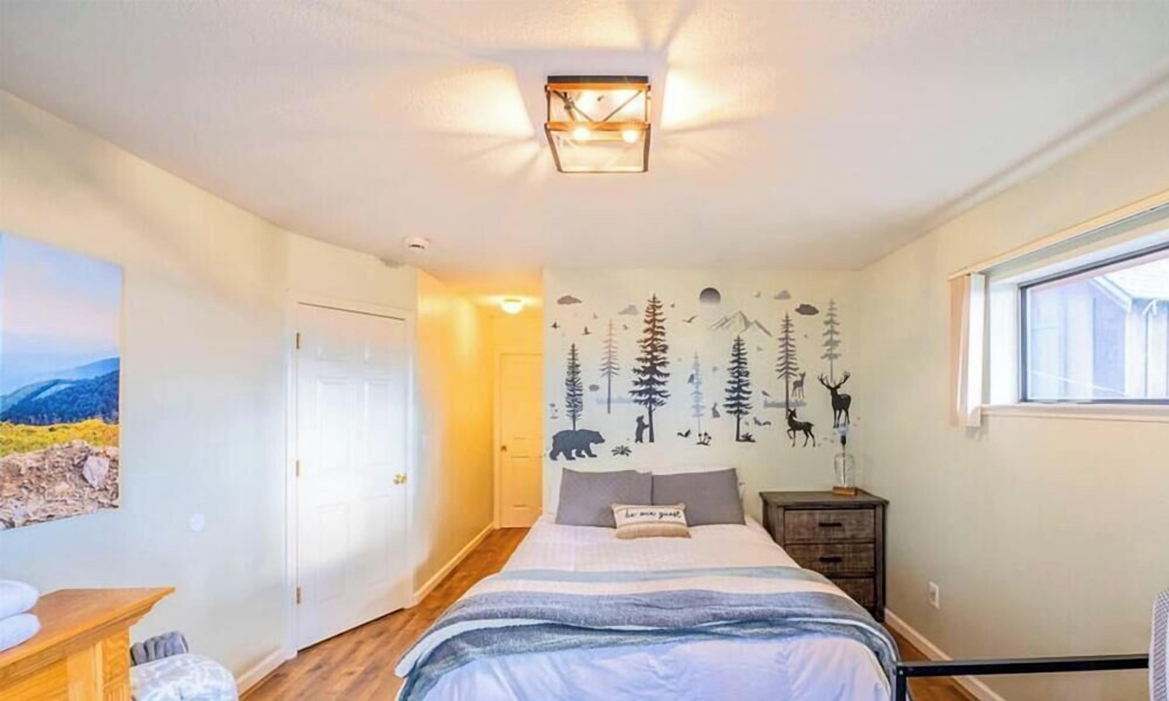3 Schlafzimmer, Schreibtisch, Bügeleisen/Bügelbrett, WLAN