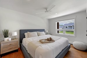 5 bedrooms, desk, iron/ironing board, WiFi