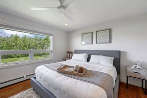 5 habitaciones, escritorio, tabla de planchar con plancha y wifi 