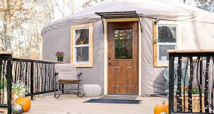 Pet Friendly Yurt with a Shared Sauna House in Northern Wisconsin, Ideal for a Weekend Escape in the Wilderness