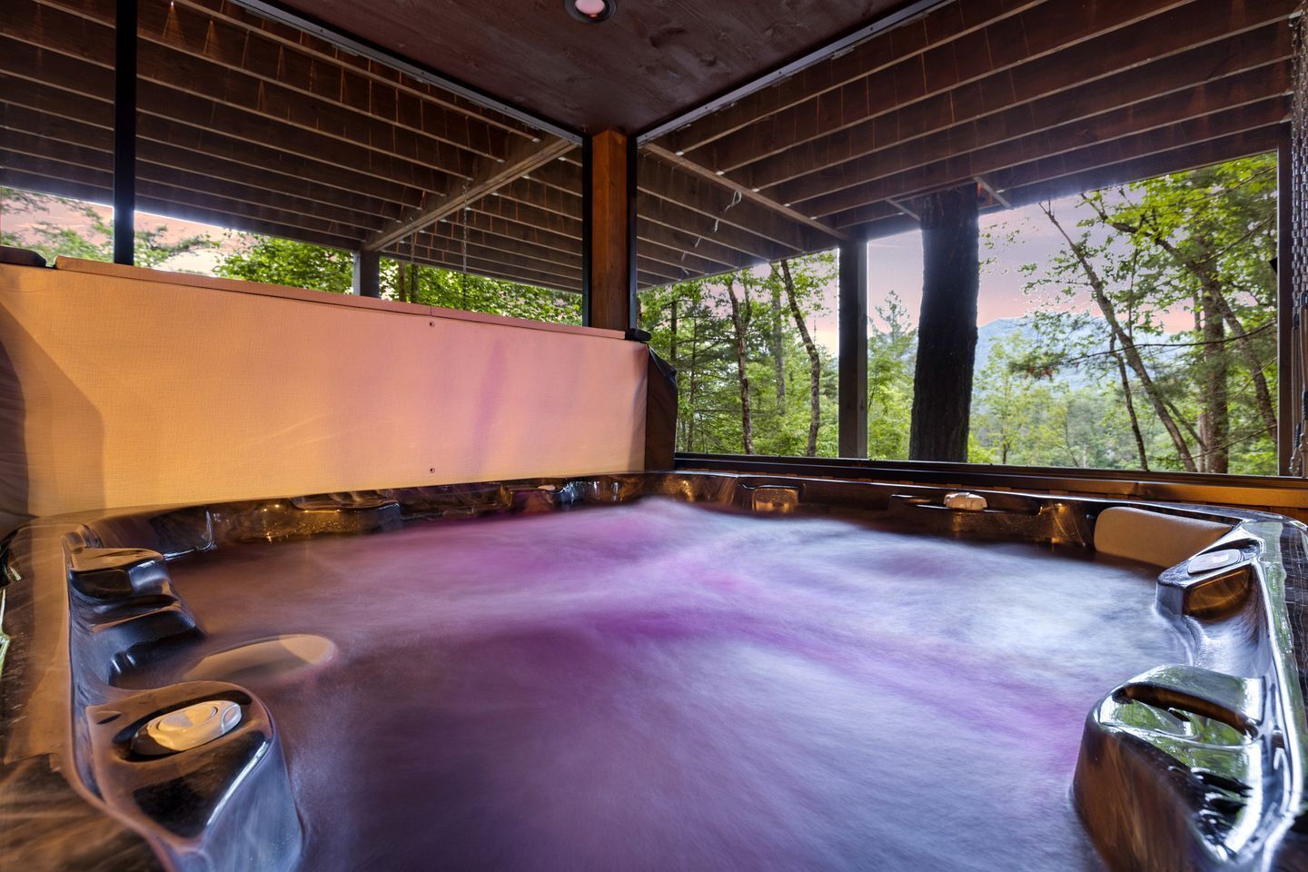 Indoor spa tub