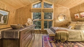 5 Schlafzimmer, Schreibtisch, Bügeleisen/Bügelbrett, WLAN