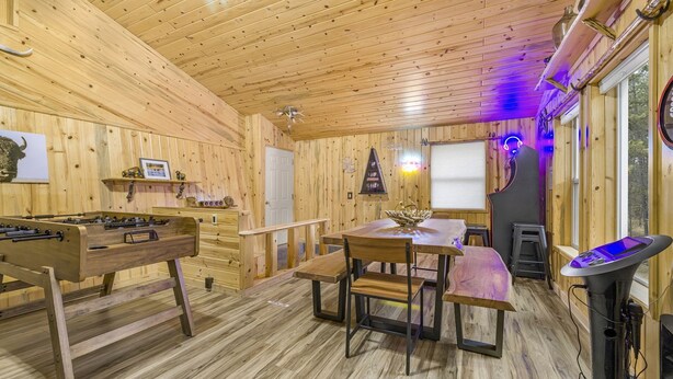 Spielezimmer