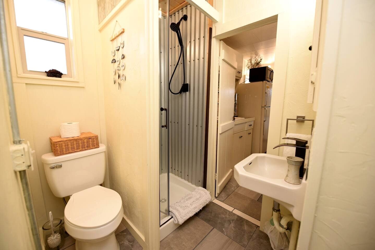 Hair dryer, towels