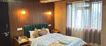Lotus Inn Blue Pine