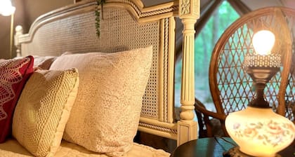 Romantic Bell Tent Retreat in Georgia’s Enchanted Forest near Lake Oconee