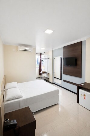 Standard Double Room | In-room safe, desk, laptop workspace, free WiFi - HOTEL RIO MAR (Macapá)