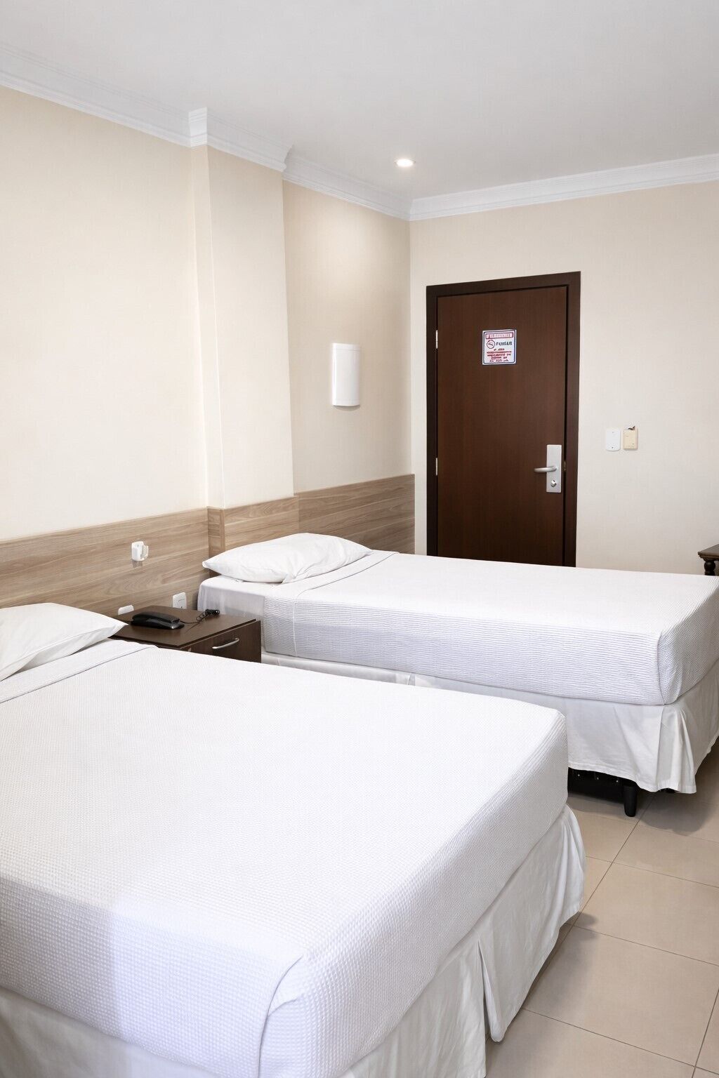 Standard Double or Twin Room | In-room safe, desk, laptop workspace, free WiFi