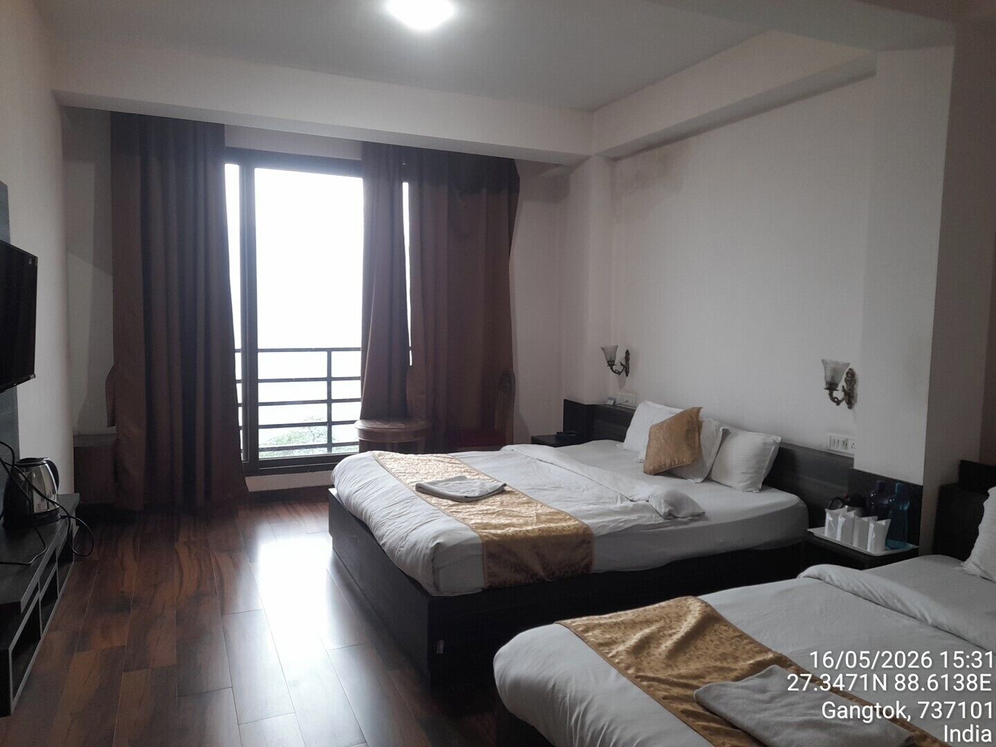  Deluxe Room
