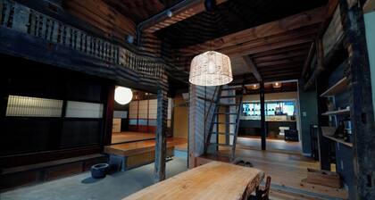 5 minutes to the ruins of Takeda Castle / 120 years old, 160 ㎡ / 50 minutes to Kinosaki Onsen / 60 minutes to Himeji Castle / Beautiful house in the countryside near Kyoto, Osaka, and Kobe / Max. 6 people pets OK
