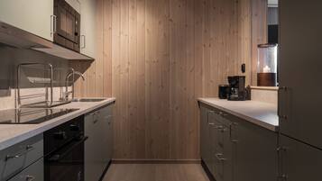 Apartment, 2 Bedrooms, Haiwan Kesayangan Tidak Dibenarkan, Mountain View | Dapur peribadi | Peti sejuk, ketuhar gelombang mikro, ketuhar, dapur