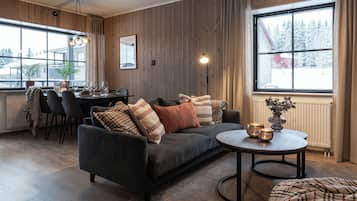 Apartment, 2 Bedrooms, Haiwan Kesayangan Tidak Dibenarkan, Mountain View | Ruang tamu