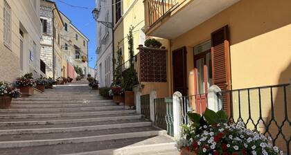 N320 – Numana, a delightful townhouse in the historic center
