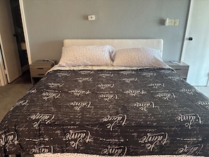 1 bedroom, WiFi, bed sheets