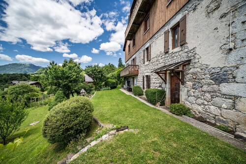 Renovated Farmhouse in Mieussy with Mountain View, Private Terrace and Wi-Fi