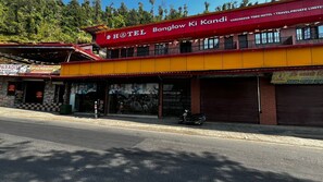 Exterior - Banglow Ki Kandi (Mussoorie)