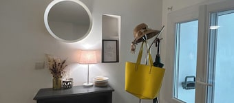 Maison de charme avec 3 chambres, une terrasse aménagée et un garage