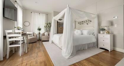 Lily and Lace Suite