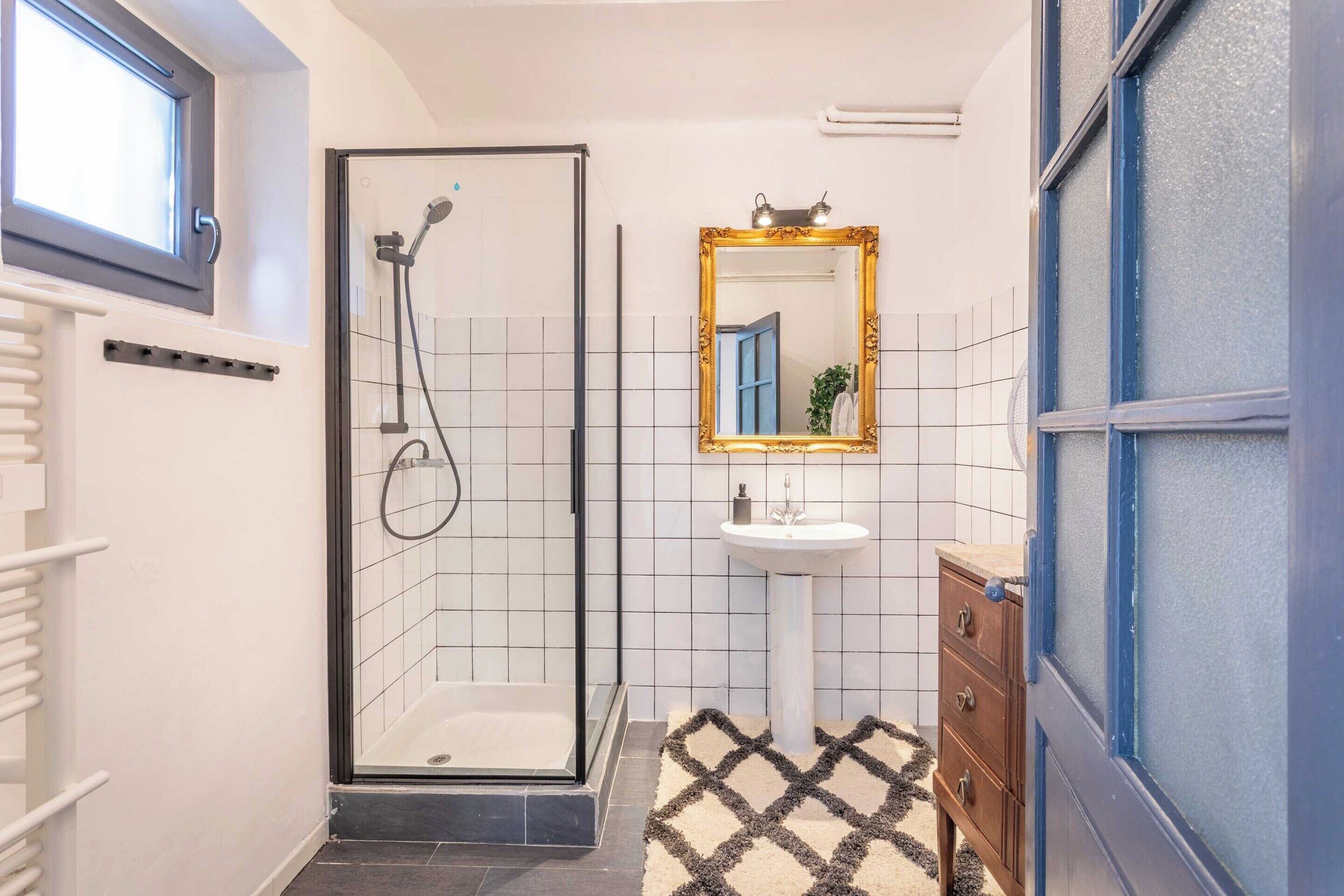 Apartment | Bathroom