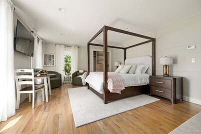 Apple Blossom Suite