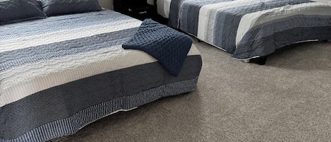 6 bedrooms, WiFi, bed sheets
