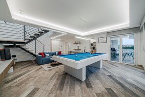 Spielezimmer