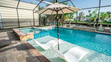 Ferienhaus, 4 Schlafzimmer | Pool | Beheizter Pool