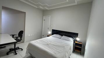 Superior Suite, Mountain View | Desk, laptop workspace, bed sheets