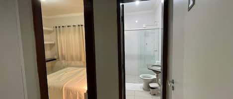 Chambre Standard avec lits jumeaux | Salle de bain