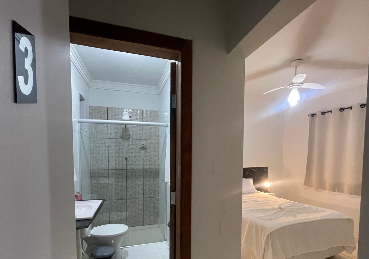 Standard Twin Room | Bathroom | Shower, free toiletries, towels, soap