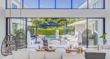 Villa Palm Breeze