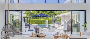 Villa Palm Breeze