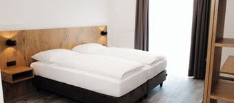 ML Business Hotel - Self-Check-in