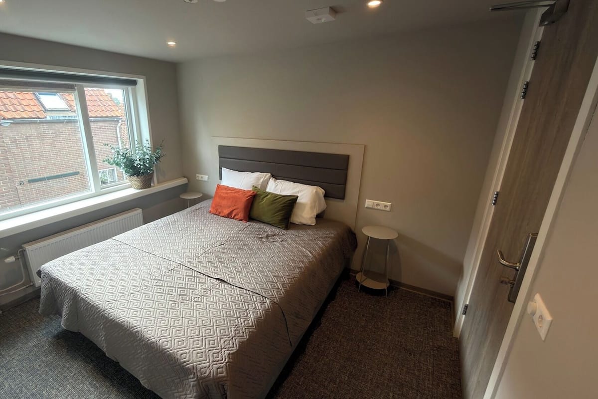 Chambre avec lits jumeaux | Coffre-fort, accĂšs au Wi-Fi (inclus)