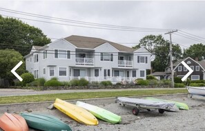 Exterior - Luxury waterfront condo in Historic Jamestown, RI, steps to the beach. (Jamestown)