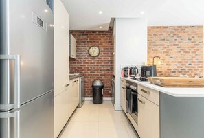 Private kitchen - One77 on Main (Green Point)