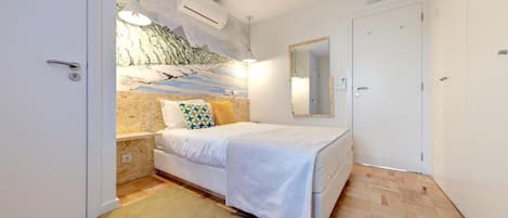 Desk, laptop workspace, free WiFi, wheelchair access