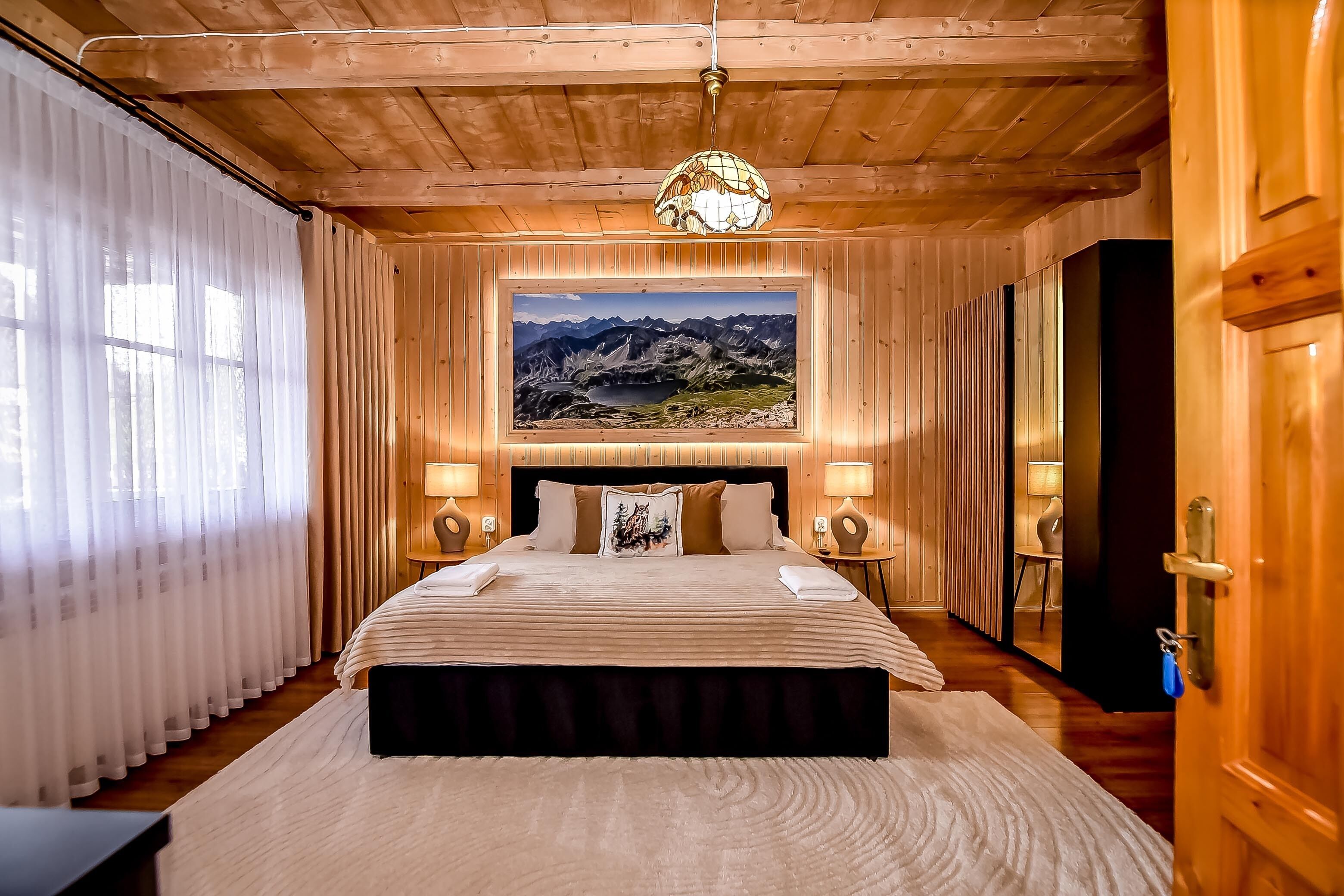 Chalet with Private Hot Tub | Iron/ironing board, free WiFi
