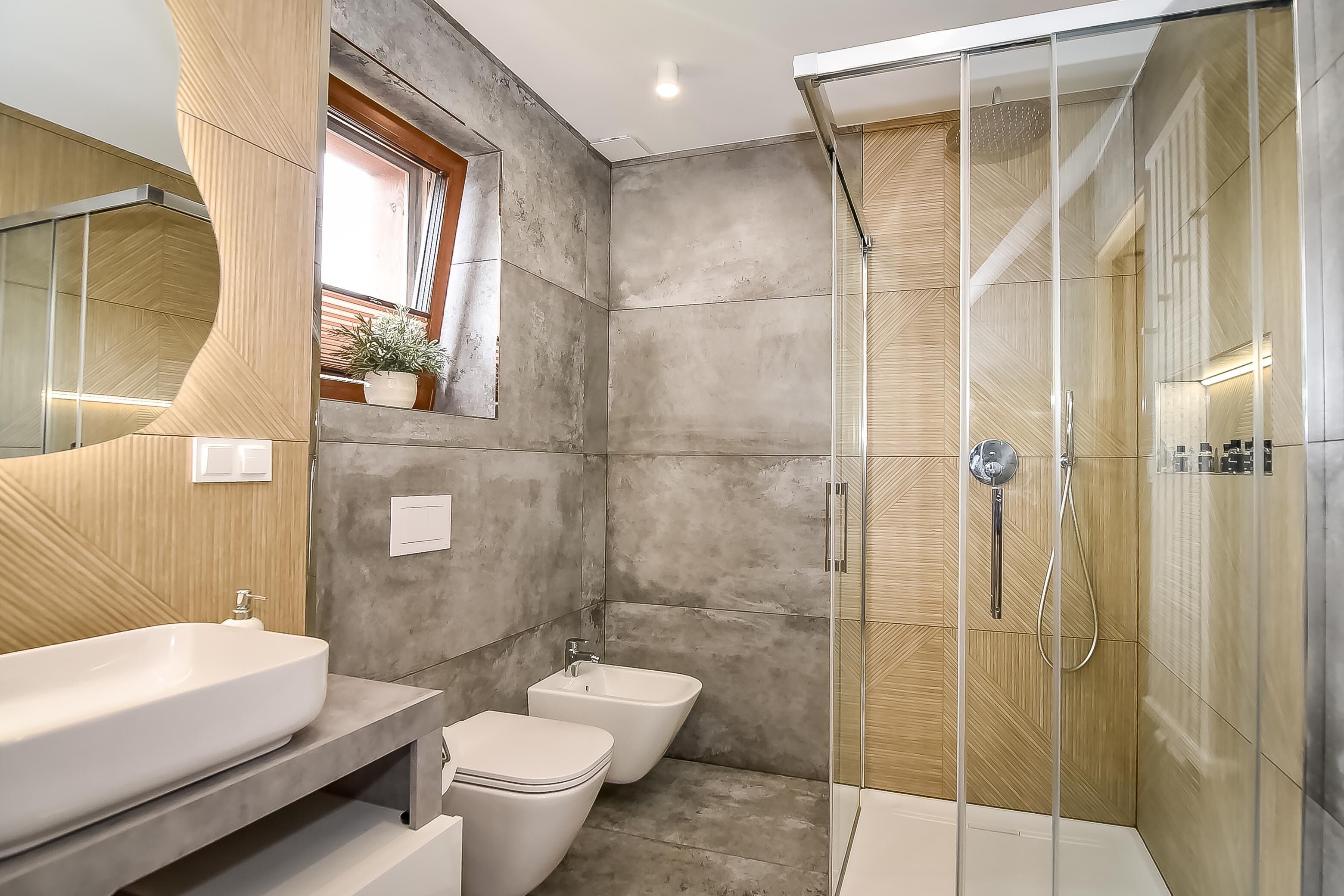 Chalet with Private Hot Tub | Badezimmer
