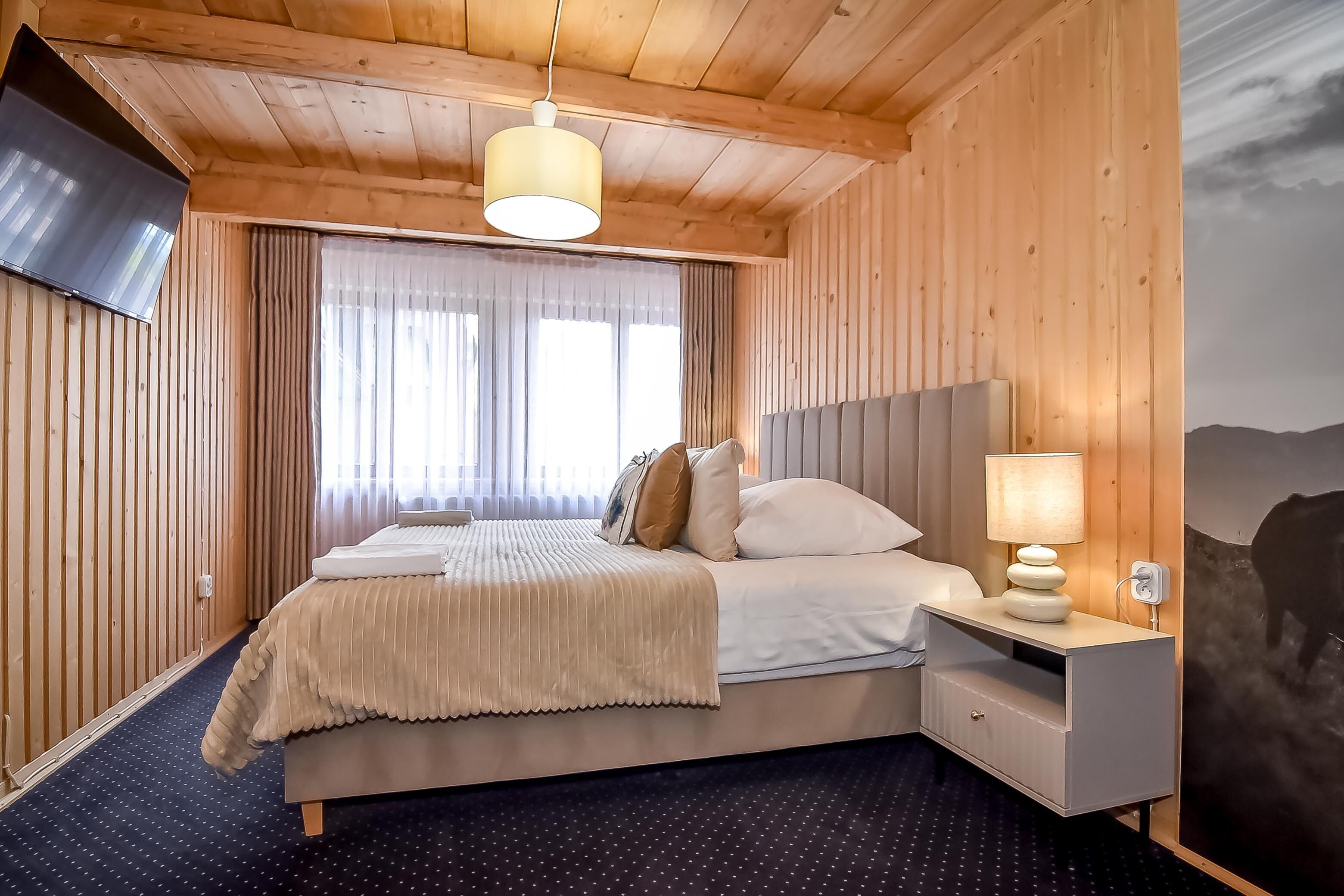 Chalet with Private Hot Tub