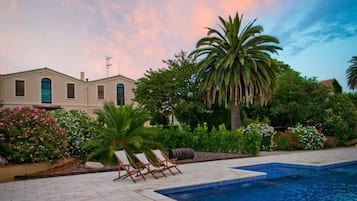 Villa | Basseng | Sesongbasert utendørsbasseng